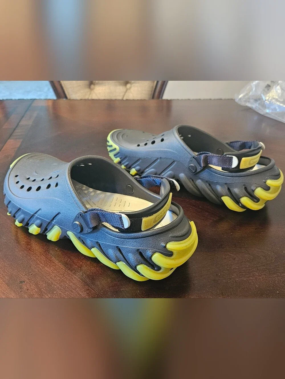 CROCS lightweight slip